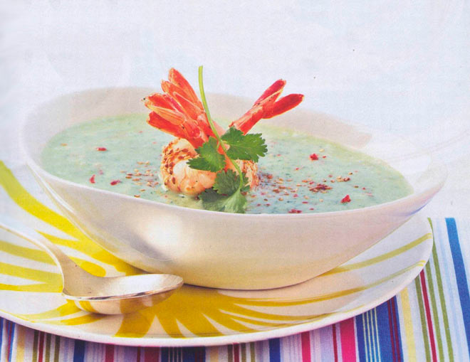Рецепт Холодный суп из авокадо с креветками фото