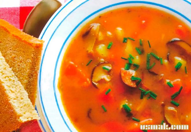Рецепт Томатный суп с фасолью и грибами фото
