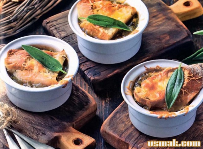 Рецепт Луковый суп в горшочках фото