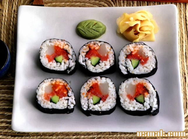 Рецепт Футомаки с лососем и морским гребешком фото
