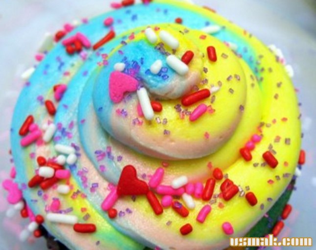 Рецепт Разноцветные кексы Радуга фото
