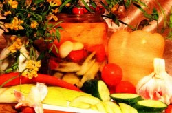 рецепт Огурцы, помидоры, перец и сельдерей на зиму