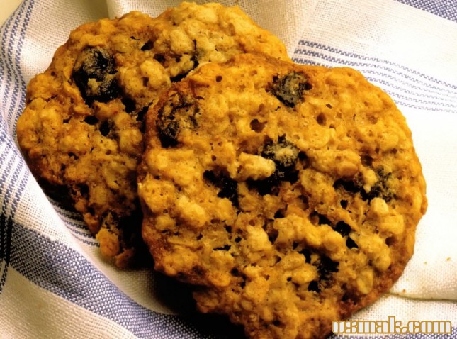 Рецепт Овсяное печенье с изюмом фото