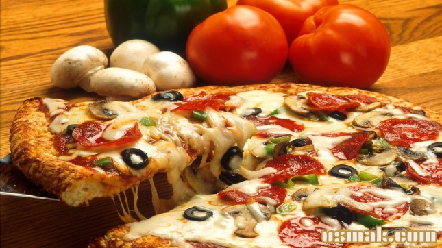 Как приготовить домашнюю пиццу: гавайские мотивы в итальянской выпечке