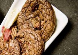 рецепт Печенье шоколадное с инжиром и пеканом