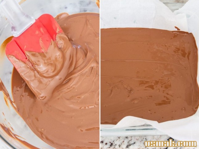 Праздничная плитка шоколада с орехами