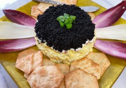 рецепт Яичный салат с черной икрой
