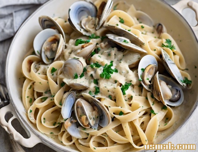 Рецепт Паста со сливочным чесночным соусом и моллюсками фото